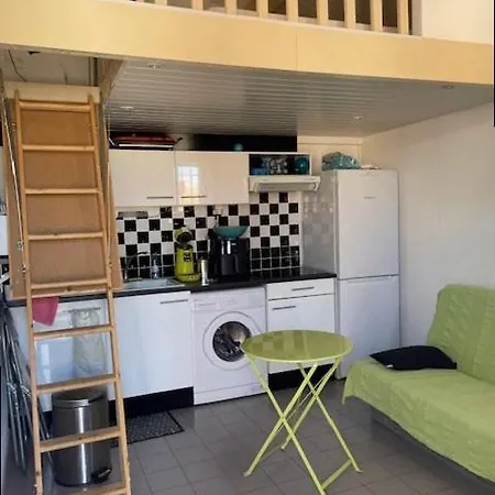 Appartement 21m2 + Terrasse 10m2 Ref 4006 *